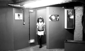 Зрелый мужчина в очках отымел в рот и в промежность 18-летнюю сыкуху